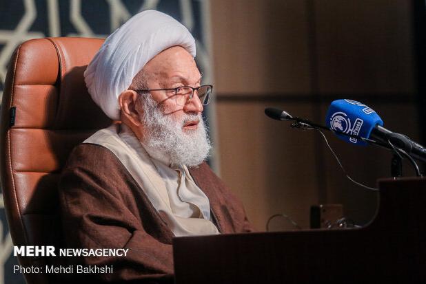 همراهی امت با رهبرجامعه اسلامی سعادت دنیوی و اخروی را بدنبال دارد