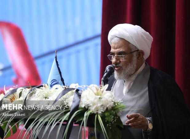 استقرار نامتوازن پالایشگاه‌ها در هرمزگان تهدیدی برای عدالت توسعه است