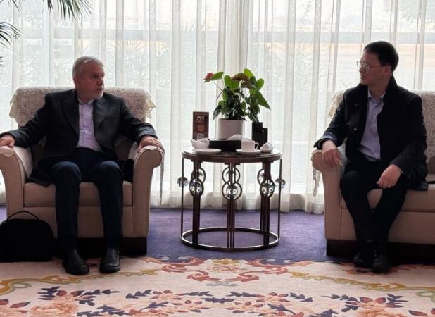 آغاز ماموریت وزیر میراث فرهنگی ایران در چونگ‌چینگ