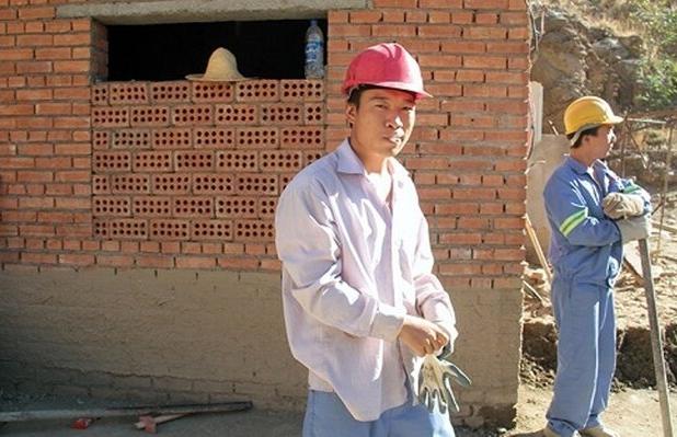 معرفی ۲۱ واحد تولیدی و کارفرمای متخلف به دلیل استفاده از اتباع خارجی به مراجع قضایی