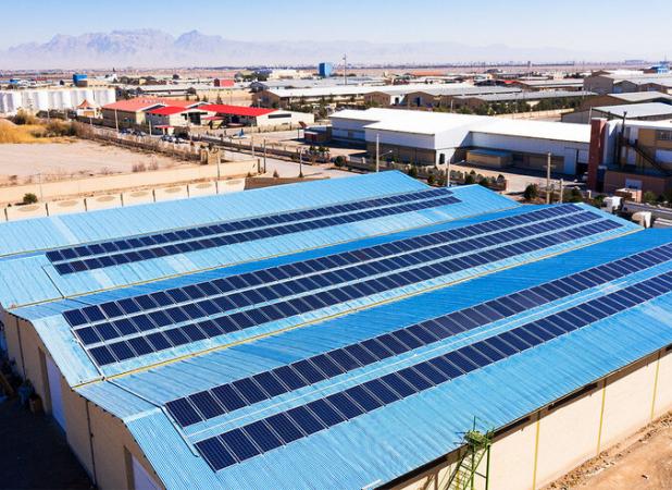 بهره‌برداری از ۱۶ مگاوات نیروگاه خورشیدی در واحدهای تولیدی استان تهران