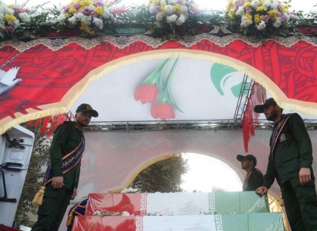 آیین تشییع ۸ شهید گمنام در اهواز برگزار شد