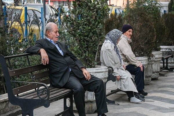 حمایت از بیماران زمین‌گیر استان سمنان؛ توزیع ۲۶۰۸ پوشینه بهداشتی