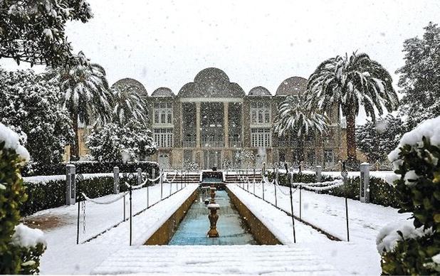 شیراز آماده بارش برف می‌شود/ از تردد غیرضروری بپرهیزید