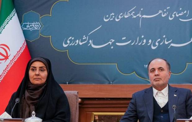 تفاهم‌نامه احداث ۱۰۰ هزار واحد مسکونی برای کارکنان وزارت جهاد امضا شد