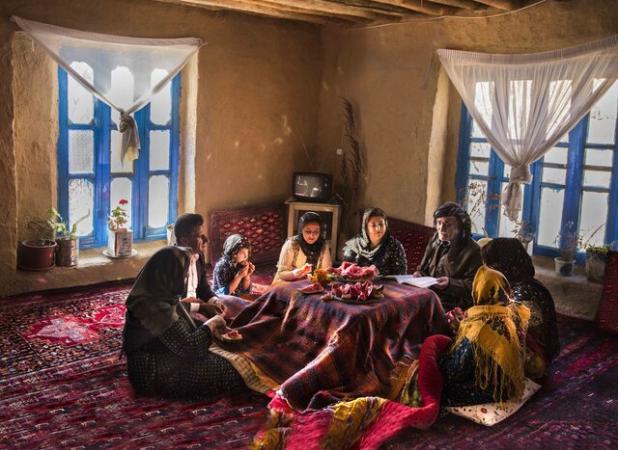 یلدا؛ شبی که تاریکی بهانه‌ای برای هم‌نشینی شد