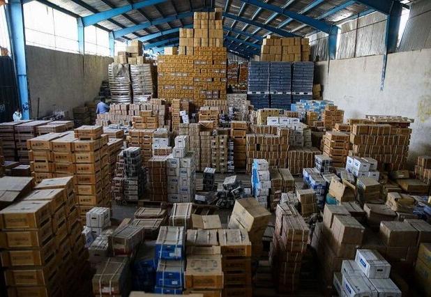 شناسایی انبار لوازم یدکی قاچاق در صومعه سرا