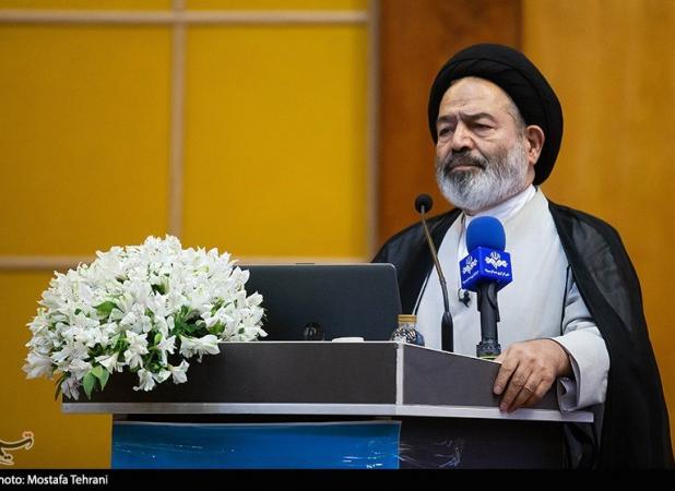 امام خمینی احیاگر بعد سیاسی ـ اجتماعی حج در جهان اسلام بود