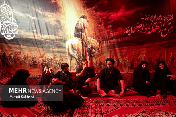 حال و هوای کربلا در اربعین؛ موج عاشقان در حرم امام حسین (ع)