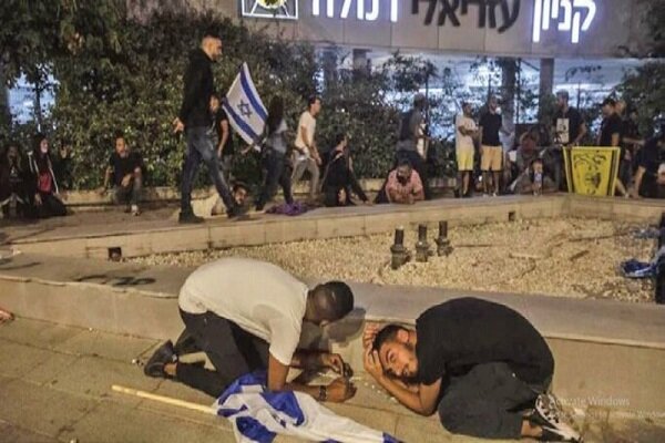 فرار میلیون‌ها صهیونیست به سمت پناهگاه‌ها وتوقف فعالیت «بن گوریون»