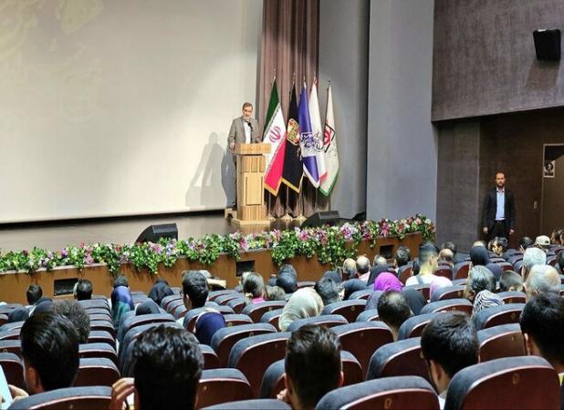 رضایی: دفاع مقدس الگویی الهام‌بخش برای جوانان و نماد هویت ایرانی است