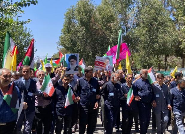 نمازگزاران کرمانی انزجار خود از رژیم صهیونیستی را فریاد زدند