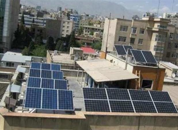 نصب پنل خورشیدی روی ساختمان‌ها فعلا الزامی نیست