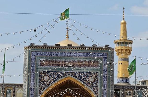 حال و هوای حرم رضوی در روز میلاد حضرت معصومه(س)