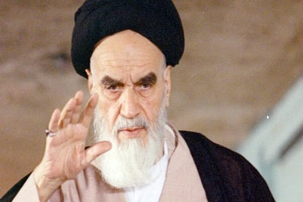 اسفندیاری: امام خمینی(ره) هجرت اجباری را به فرصتی تاریخ‌ساز تبدیل کرد