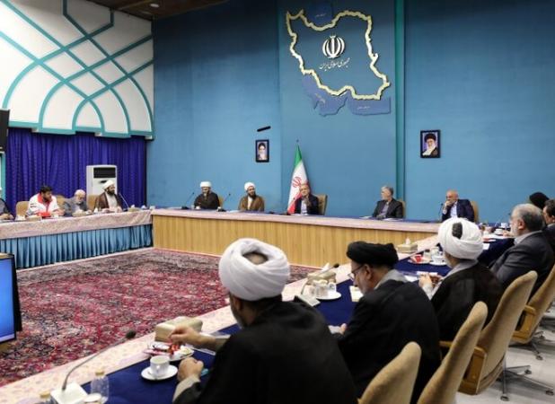 پزشکیان: مسجد تنها محل عبادت نیست