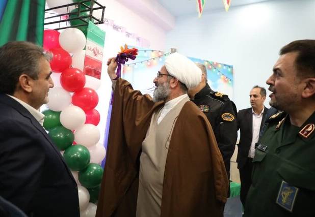 نواخته شدن گلبانگ انقلاب در مدارس استان سمنان