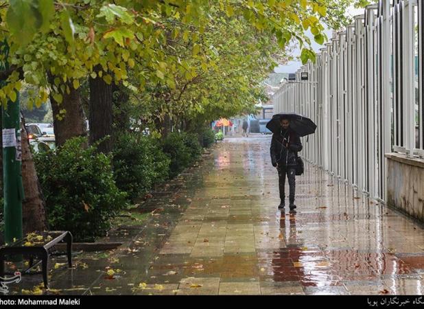 تهران احتمالاً بارانی می‌شود