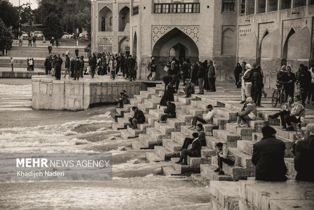 زاینده‌رودحافظه جمعی اصفهان؛ از بازی کودکان تا آیین‌های مذهبی