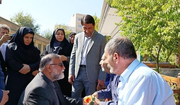 تکریم سالمندان وظیفه اخلاقی و اجتماعی است 
