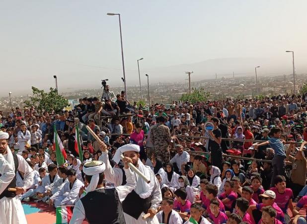 همایش پیاده روی خانوادگی «صبح امید» در خواف
