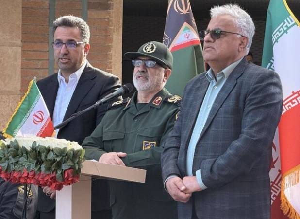 تحویل ۱۰۰۰ واحد مسکونی وزارت دفاع