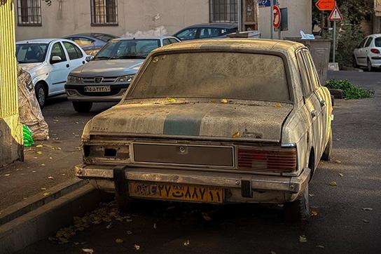 ۱۲ ماشین خاک گرفته در تهران به حرف آمدند