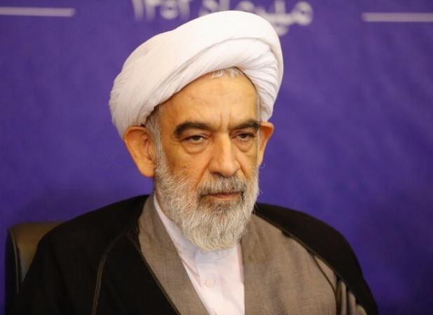 قمی: تبلیغ بین‌الملل هویت حوزه‌های علمیه است