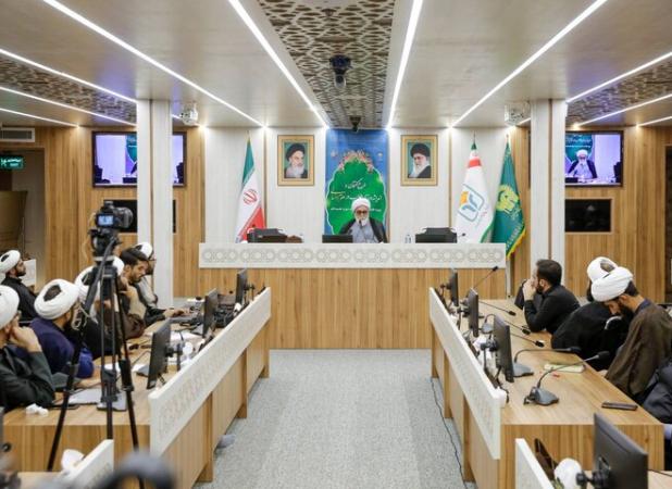 تقویت علم نافع و تهذیب نفس محور تحول در علوم انسانی است