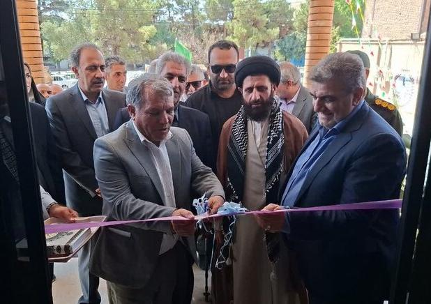 ۹ طرح برق‌رسانی در گرمسار افتتاح شد