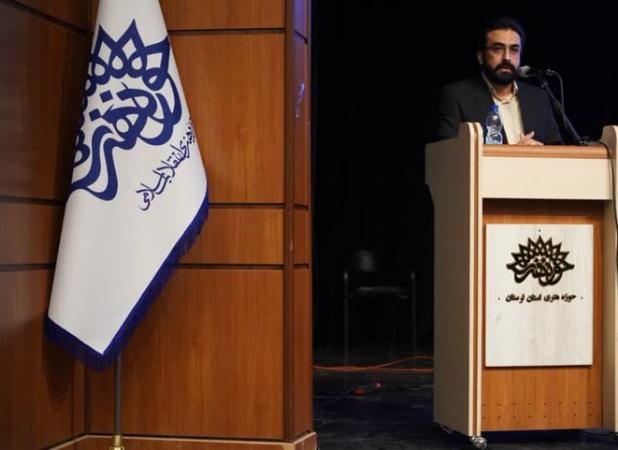 سینما پیشانی هنر انقلاب است