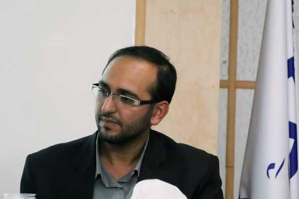 هم ادامه ارز ۴۲۰۰ غلط است، هم حذف یکباره آن