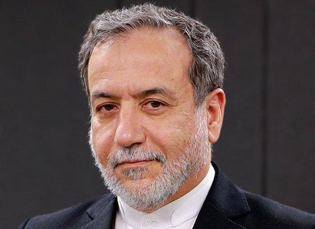 حضور عراقچی در مراسم تشییع پیکر شهدای اقتدار