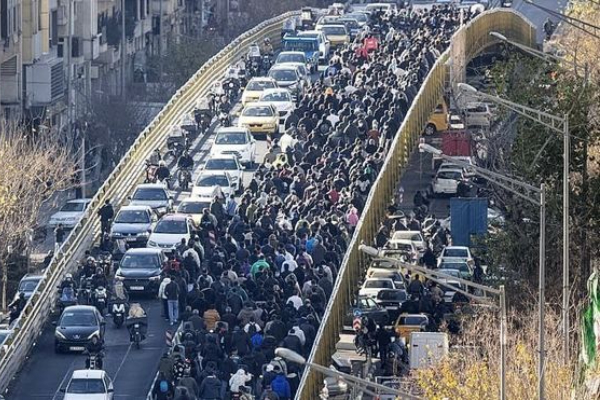 وکاوی مسببان اصلی اعتراضات گسترده بازاریان