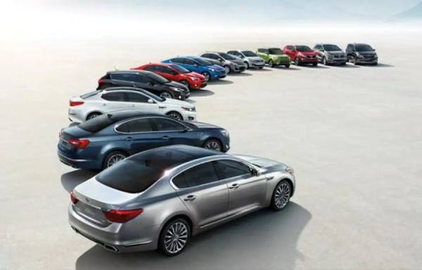 بازار خودرو چشم‌انتظار تغییرات قیمتی + جدول