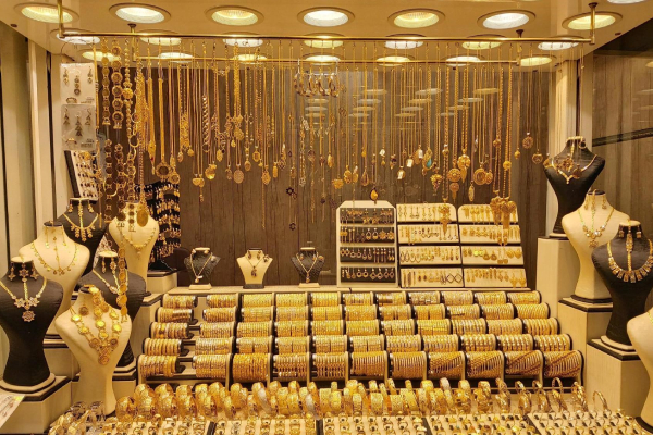 تقلای فلز زرد برای جبران سقوط سنگین دیروز