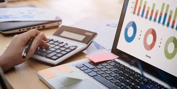 ‌حذف اقتصاد نفتی با شفافیت درآمد مؤدیان مالیاتی