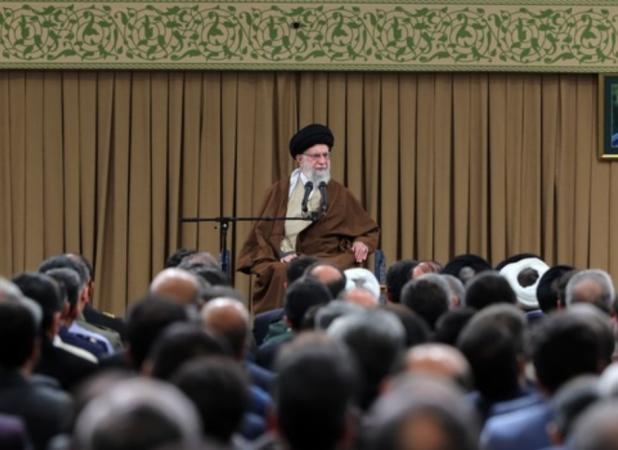 دیدار رمضانی سران قوا و کارگزاران نظام با رهبری