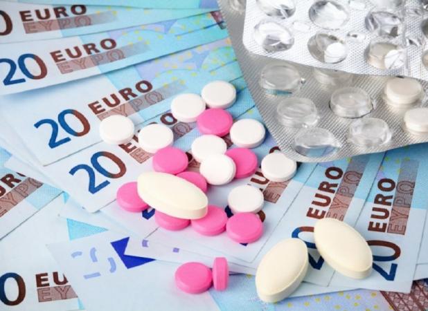 ارز کالاهای اساسی و اقلام دارویی تامین شد