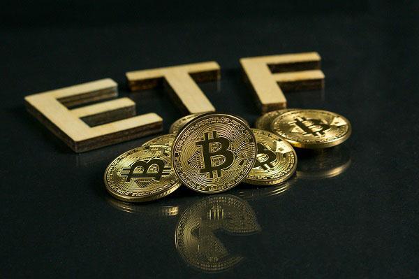 دو بانک دیگر به منتخب پذیره‌نویسی سهام دولت اضافه شد