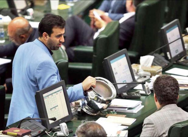 تشکیل کمیته‌ای برای بررسی طرح شفافیت در مجلس