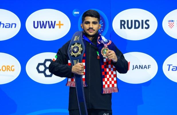 کشتی جهان در تسخیر جوانان غیرتمند ایران 