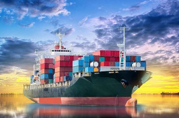 رکوردشکنی حمل‌ونقل دریایی در نوامبر 2025