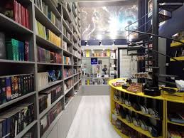 خرید ۱۶ میلیاردی مردم کشور از کتابفروشی‌ها