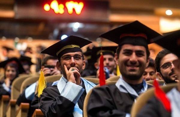 لزوم بازنگری آموزش عالی و تمرکز بر مهارت‌های تخصصی