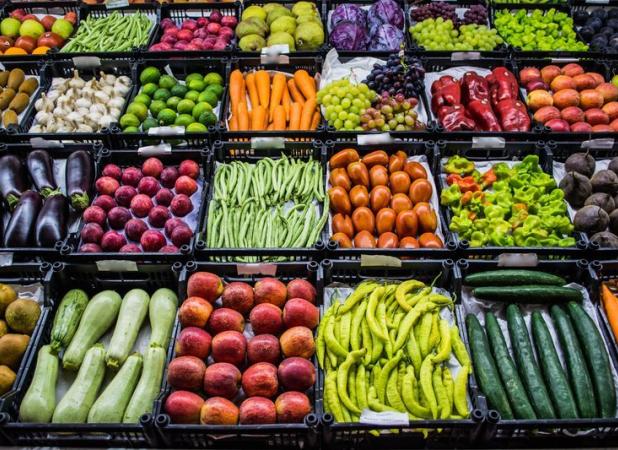 تولید و صاردات محصولات گلخانه ای به نام ما به کام دیگران!