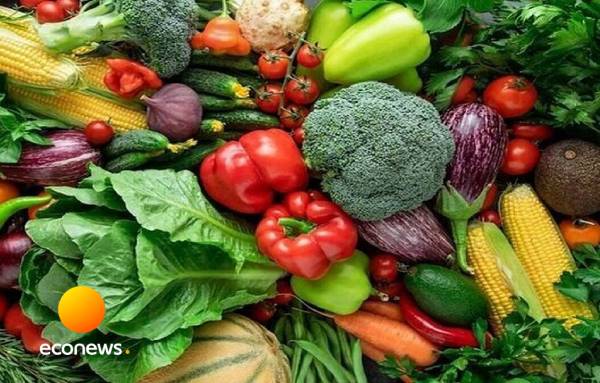 اعلام قیمت انواع میوه و سبزیجات در میادین تهران