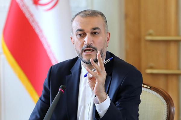 اقدامات آمریکا و غرب درتعارض با حقوق بشر است