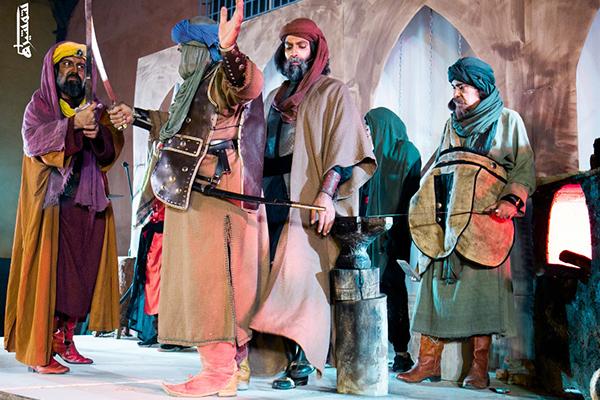 اجرای نمایش آئینی " شمشیر ها " در پردیس تئاتر تهران