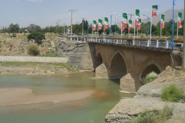 رها شدن ۲ میلیون متر مکعب آب در رودخانه گلپایگان